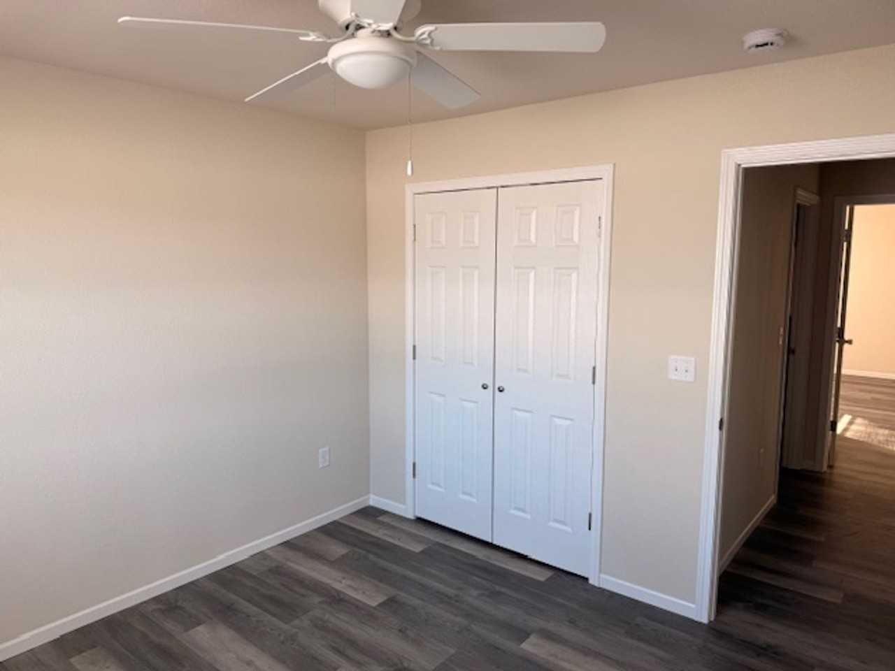 217 Brock Ave - Photo 7 of 8