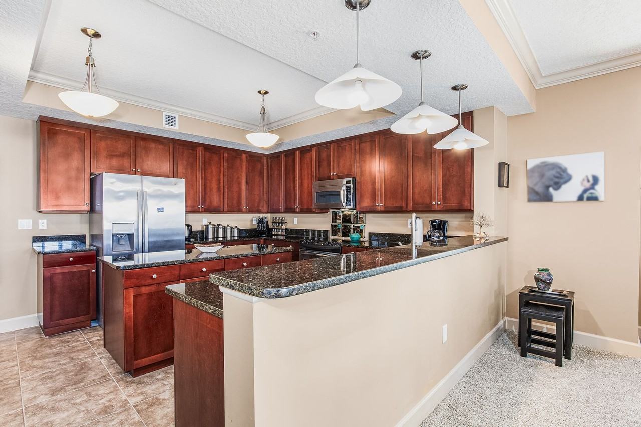 1809 1st St N #401 - Photo 5 of 23