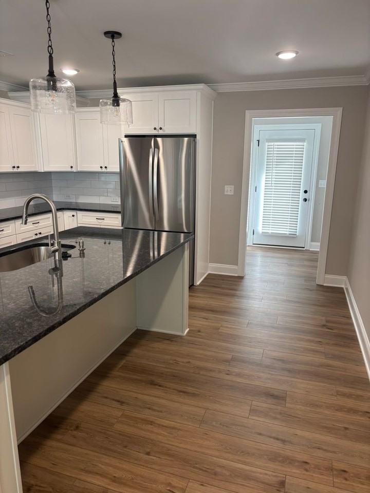 280 Young Ln - Photo 3 of 20