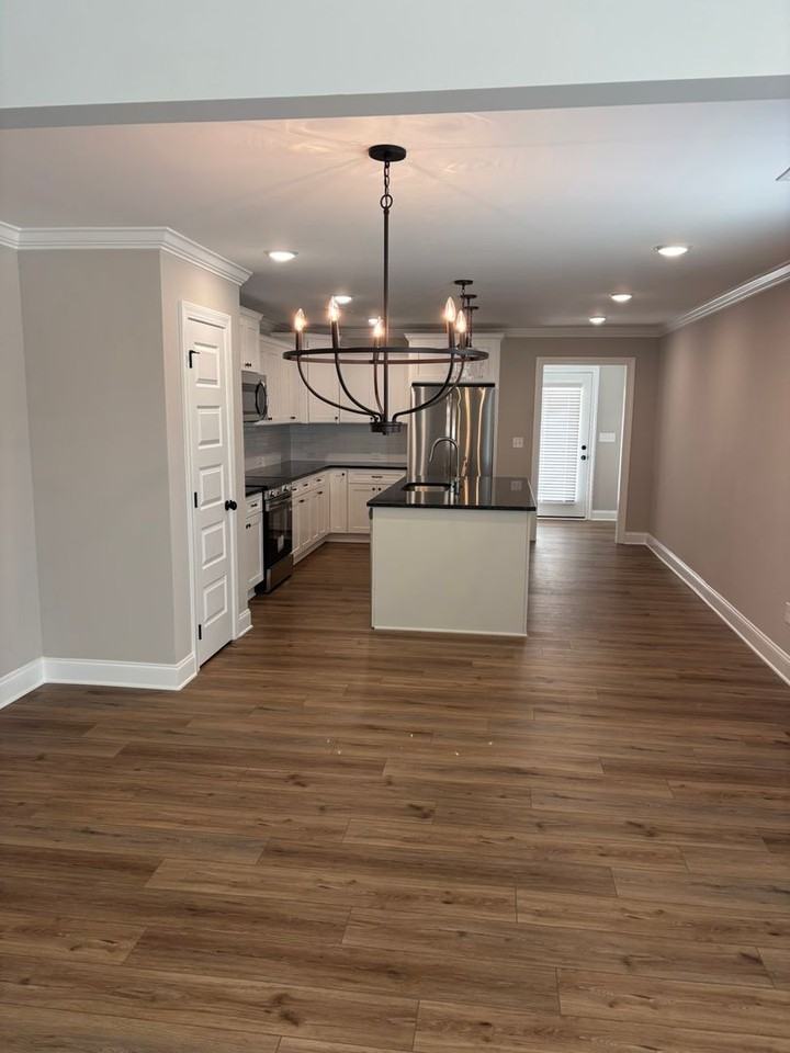 280 Young Ln - Photo 5 of 20