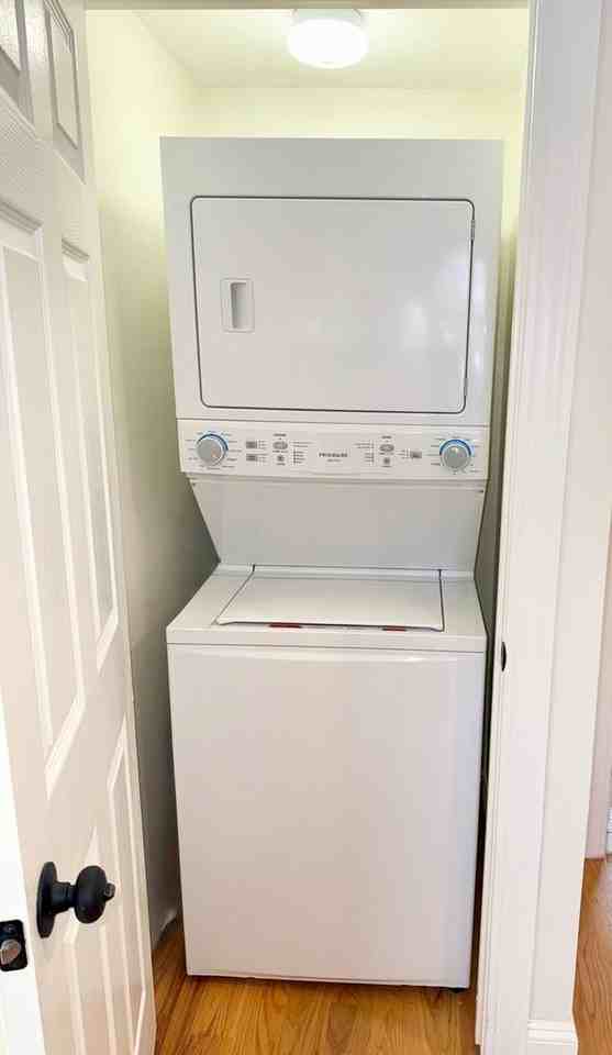 48A E Pembroke Rd - Photo 2 of 21