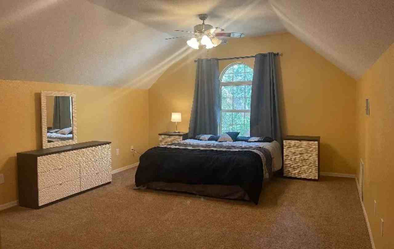 18816 Cimbora Dr - Photo 4 of 23