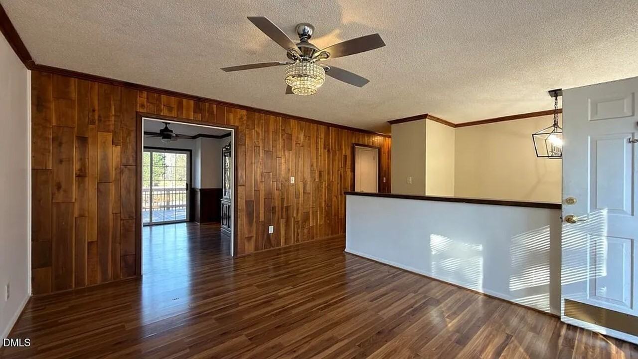 1266 Dovershire Pl - Photo 4 of 35