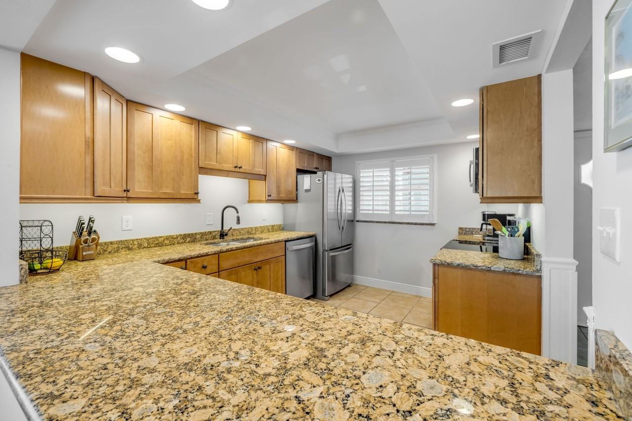 315 N Causeway #C304 - Photo 6 of 50