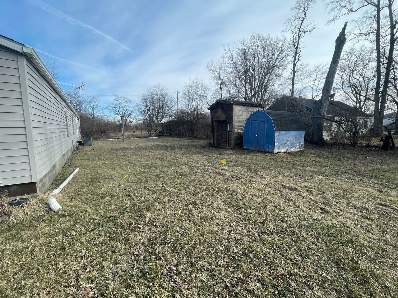 3601 E Manor St - Photo 2 of 12