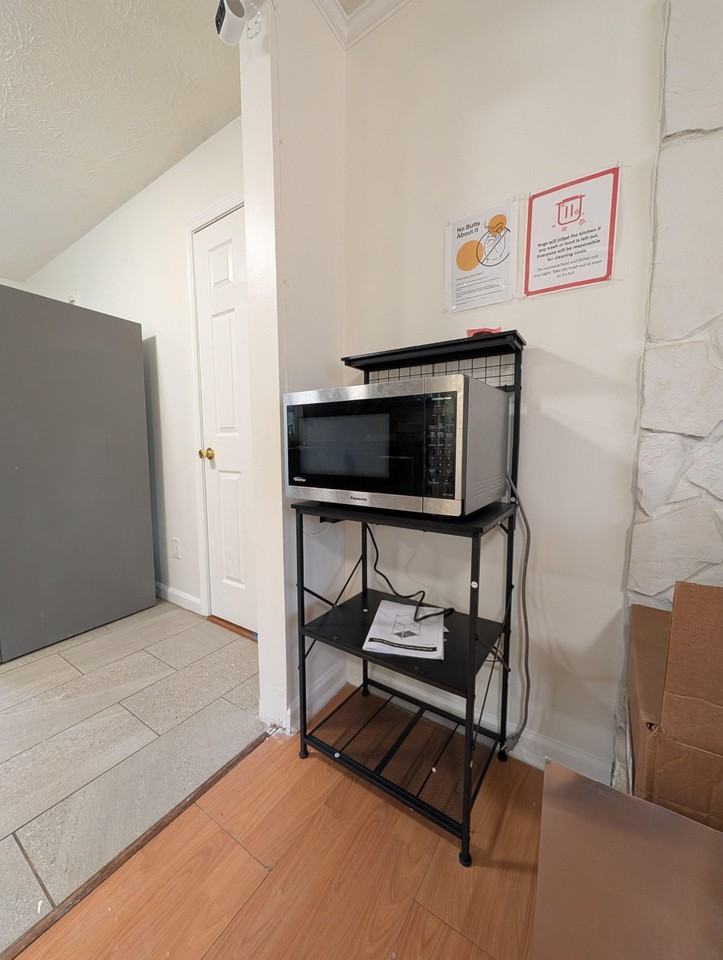 Shannon Way - Photo 4 of 21