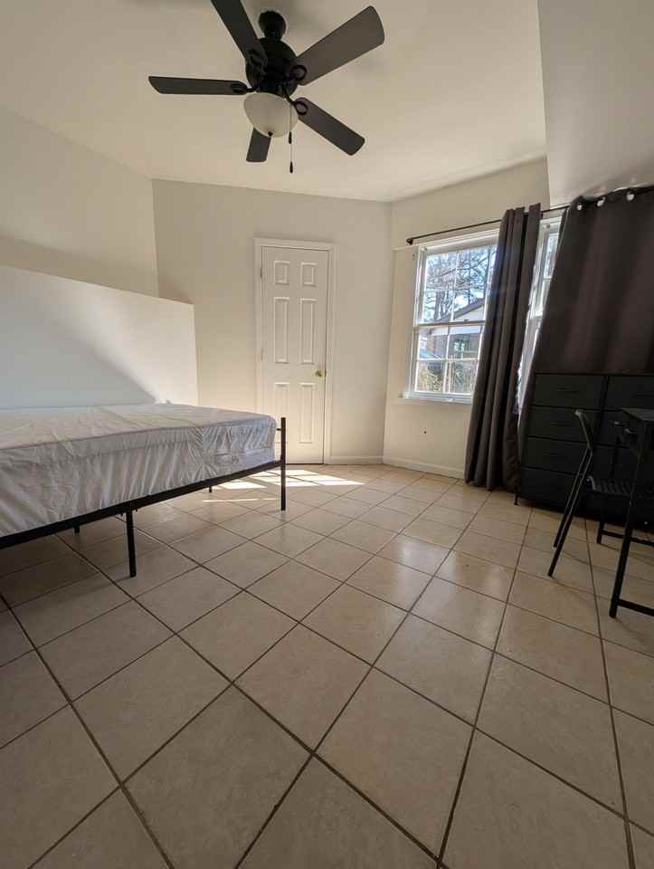 Shannon Way - Photo 5 of 21