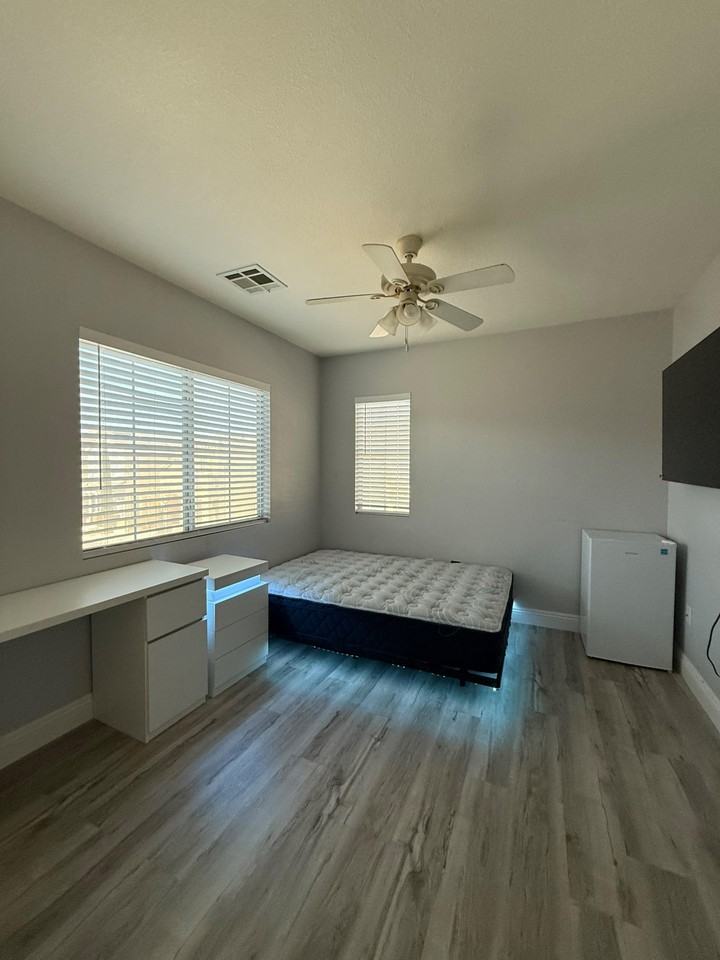 Annual Ridge St - Photo 3 of 4