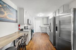 featured image of White Plains Rd