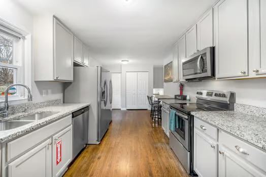 White Plains Rd - Photo 5 of 25