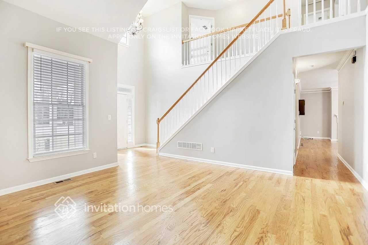 2515 Camata Way - Photo 4 of 24