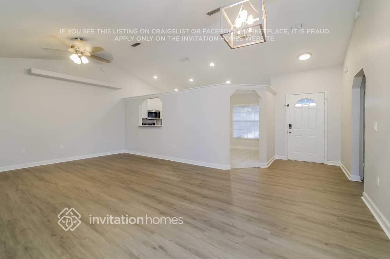 4231 Sasha Trl - Photo 6 of 17