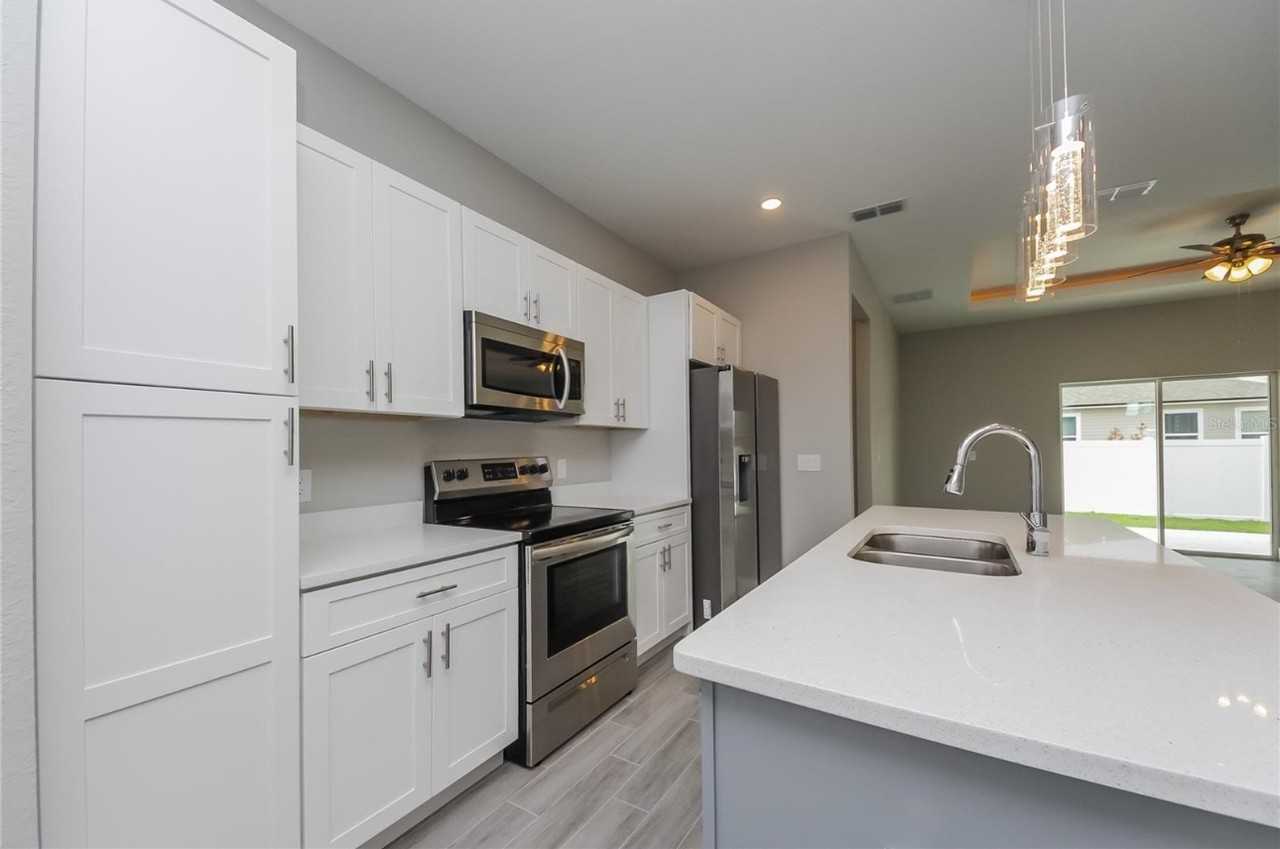 188 Willow Dr - Photo 4 of 10