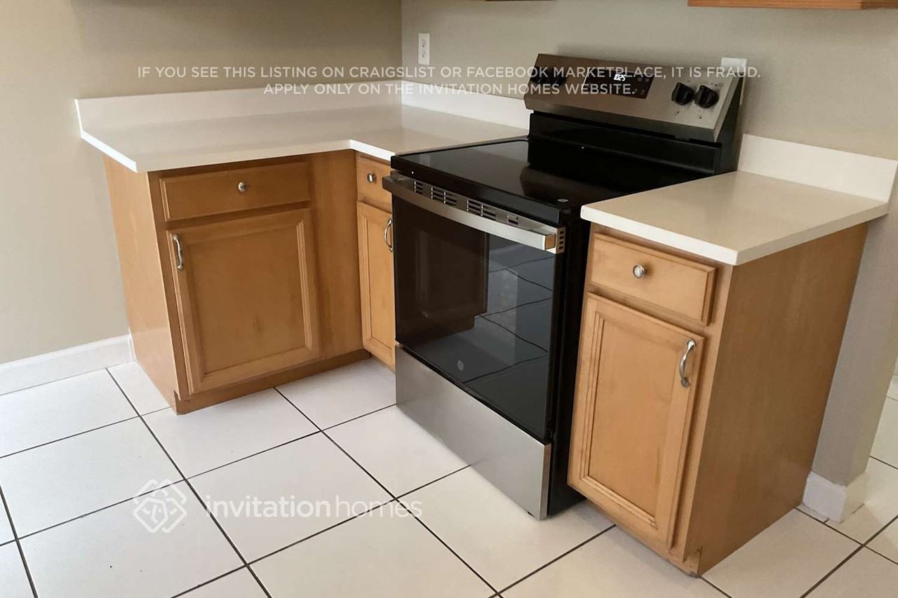 11357 Sw 161st Pl - Photo 7 of 18