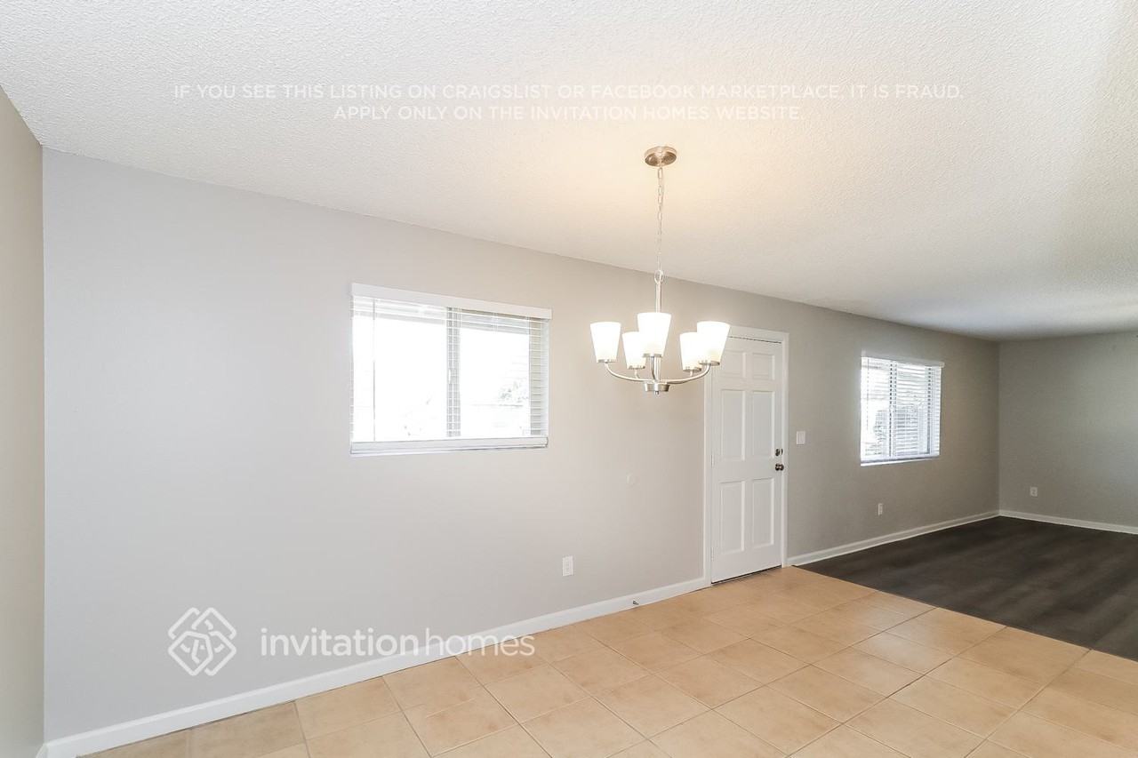 5933 W Nancy Rd - Photo 3 of 15