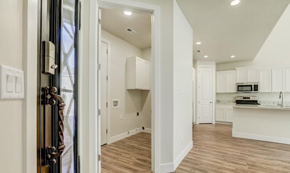 154 North 240 East - Photo 3 of 24