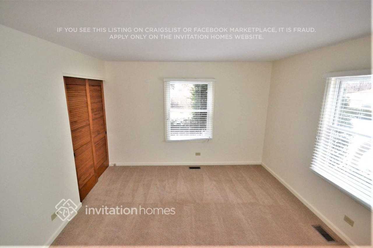 828 Winmoor Dr - Photo 6 of 12