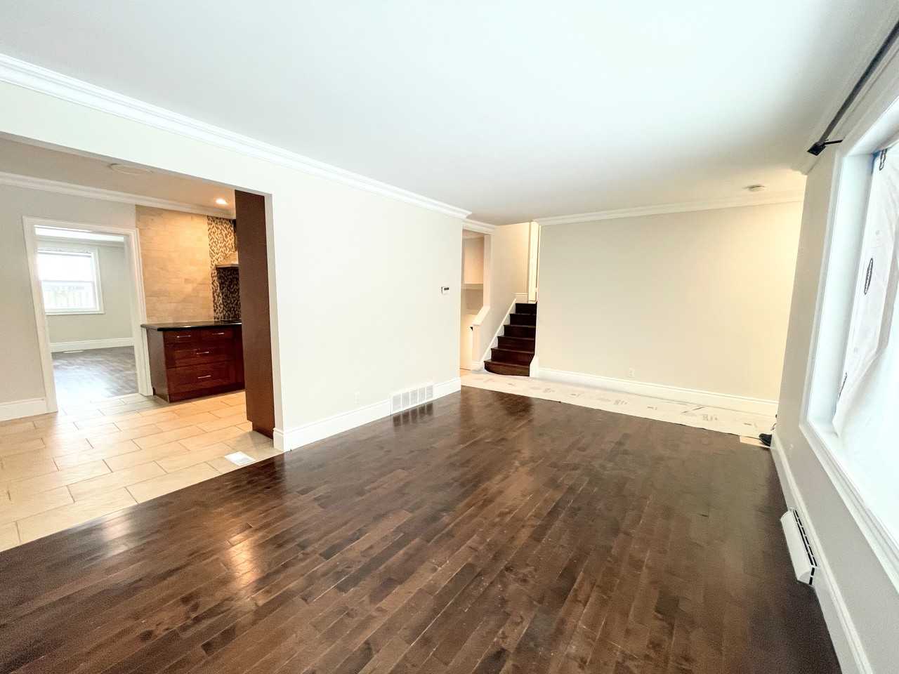 445 Upper Ottawa Street - Photo 4 of 19