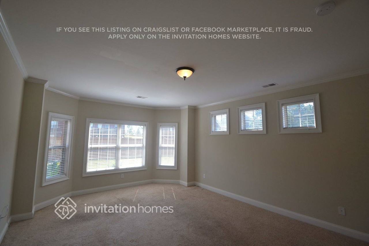 416 Icicle Ct - Photo 7 of 18