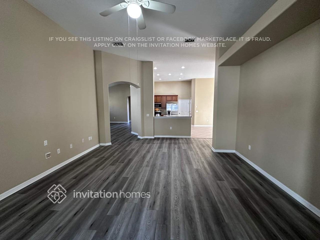 2040 Wexford Green Dr - Photo 6 of 21