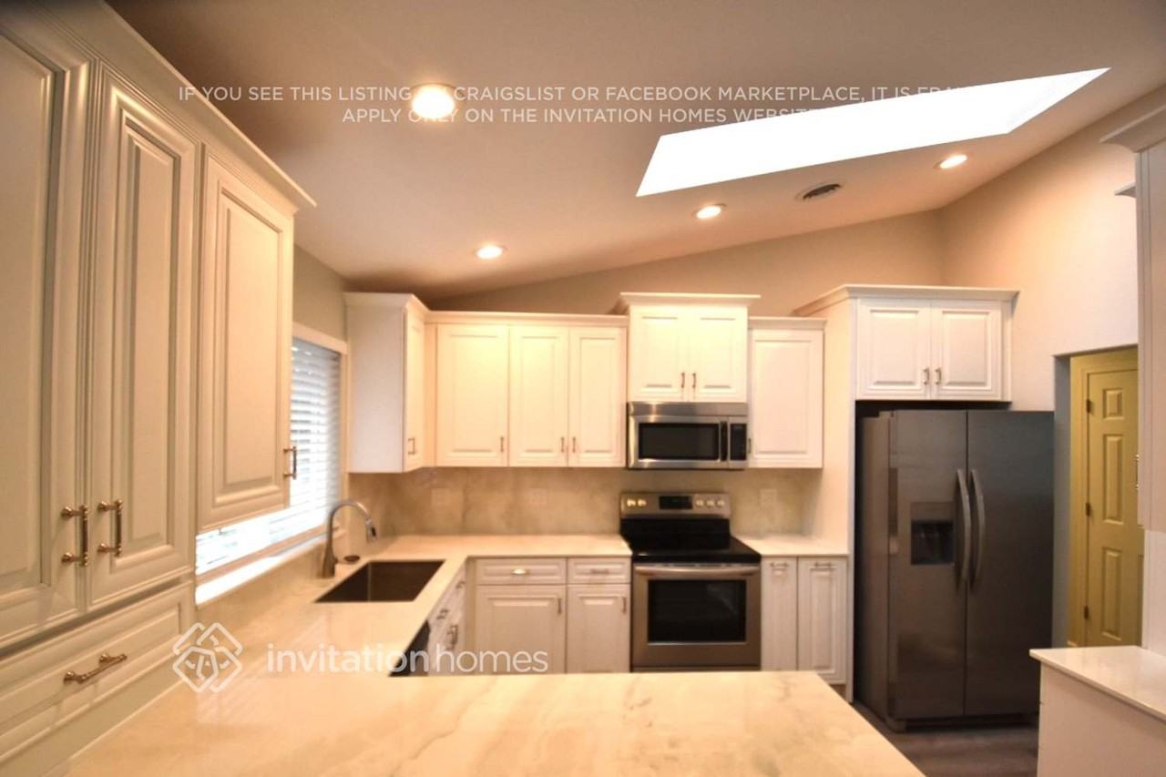 1302 116th Dr Se - Photo 5 of 19