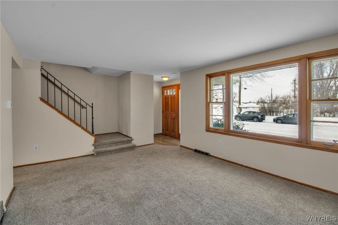 201 Marrano Pkwy - Photo 3 of 28