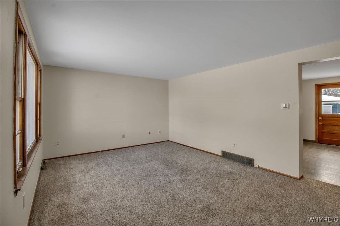 201 Marrano Pkwy - Photo 5 of 28