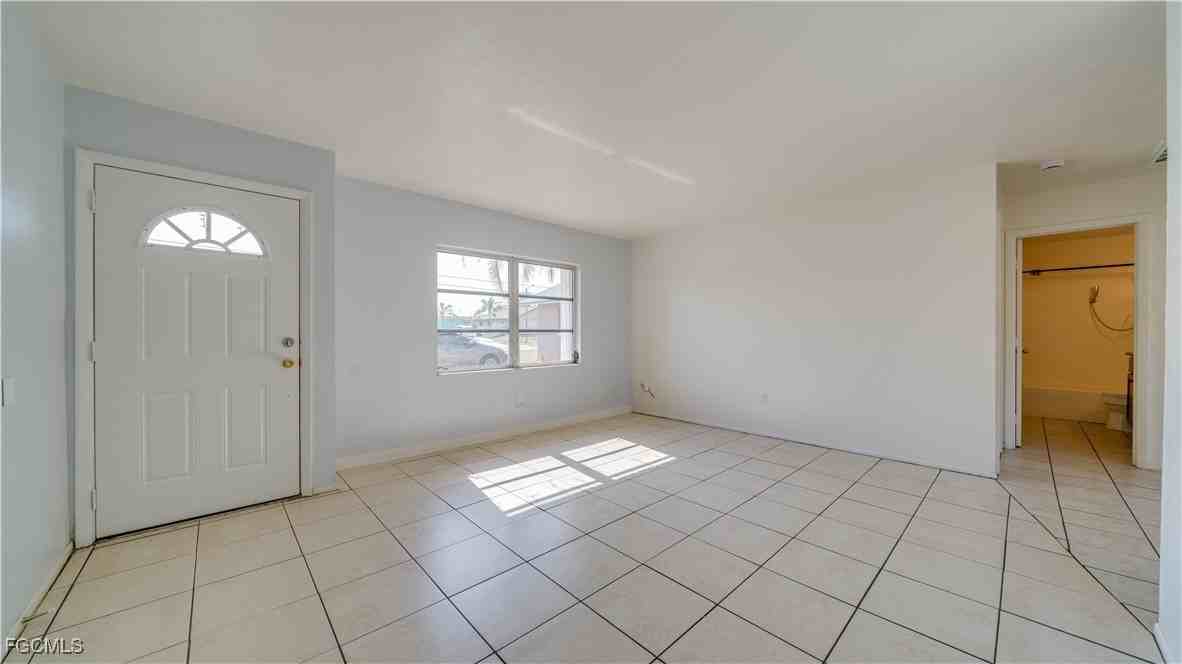 107 Sw 16th Ter ##C - Photo 4 of 22