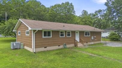 1331 Phils Dr - Photo 3 of 33