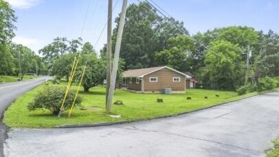 1331 Phils Dr - Photo 6 of 33