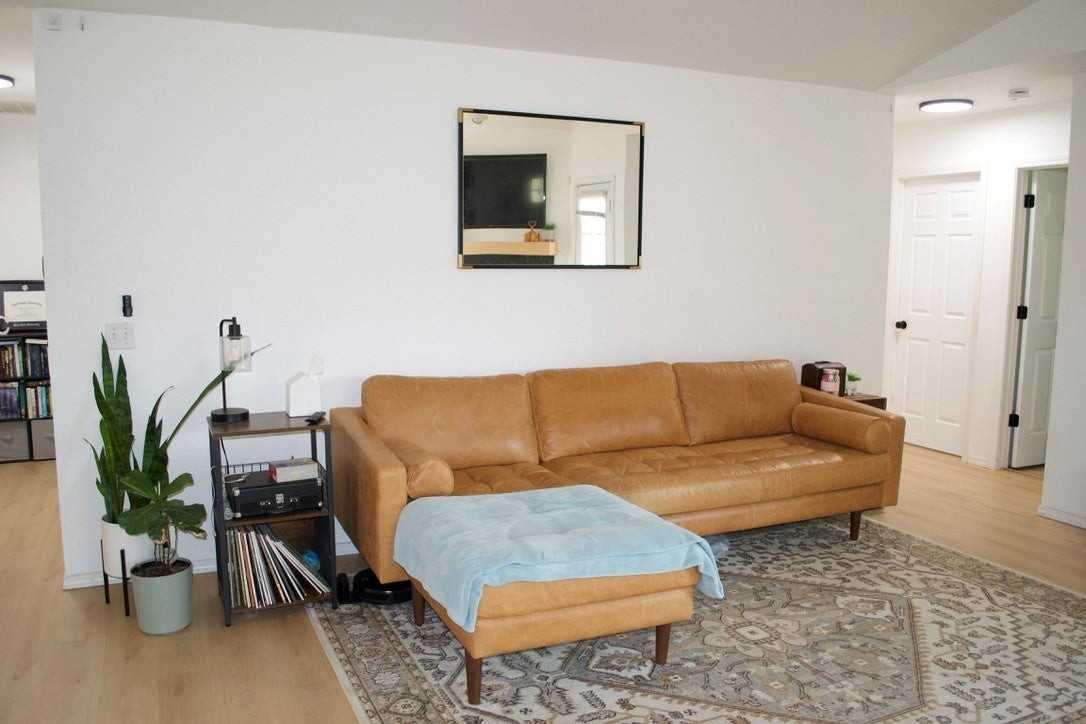 2503 Sw 10th St - Photo 5 of 13