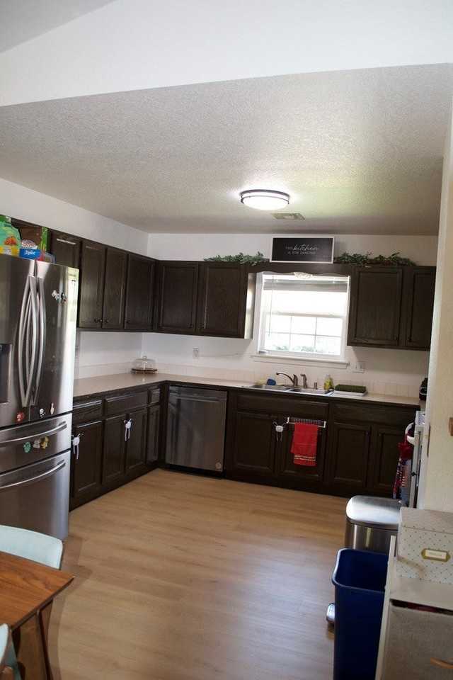 2503 Sw 10th St - Photo 6 of 13