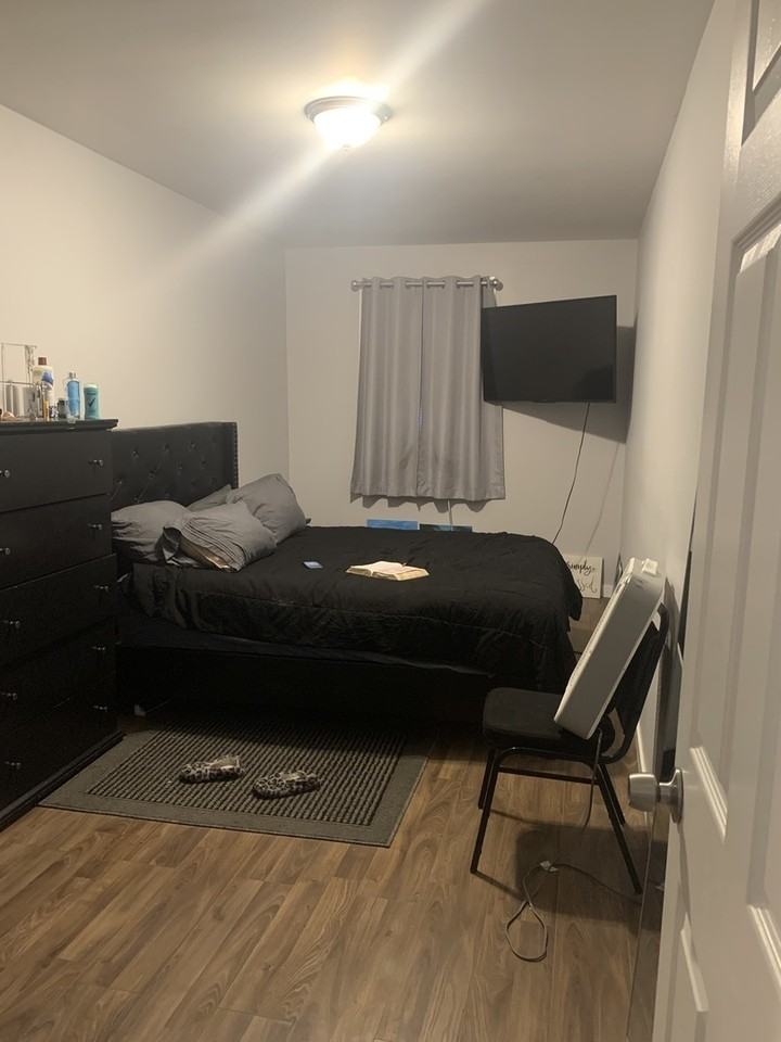 110 E 24th St ##1 - Photo 6 of 7