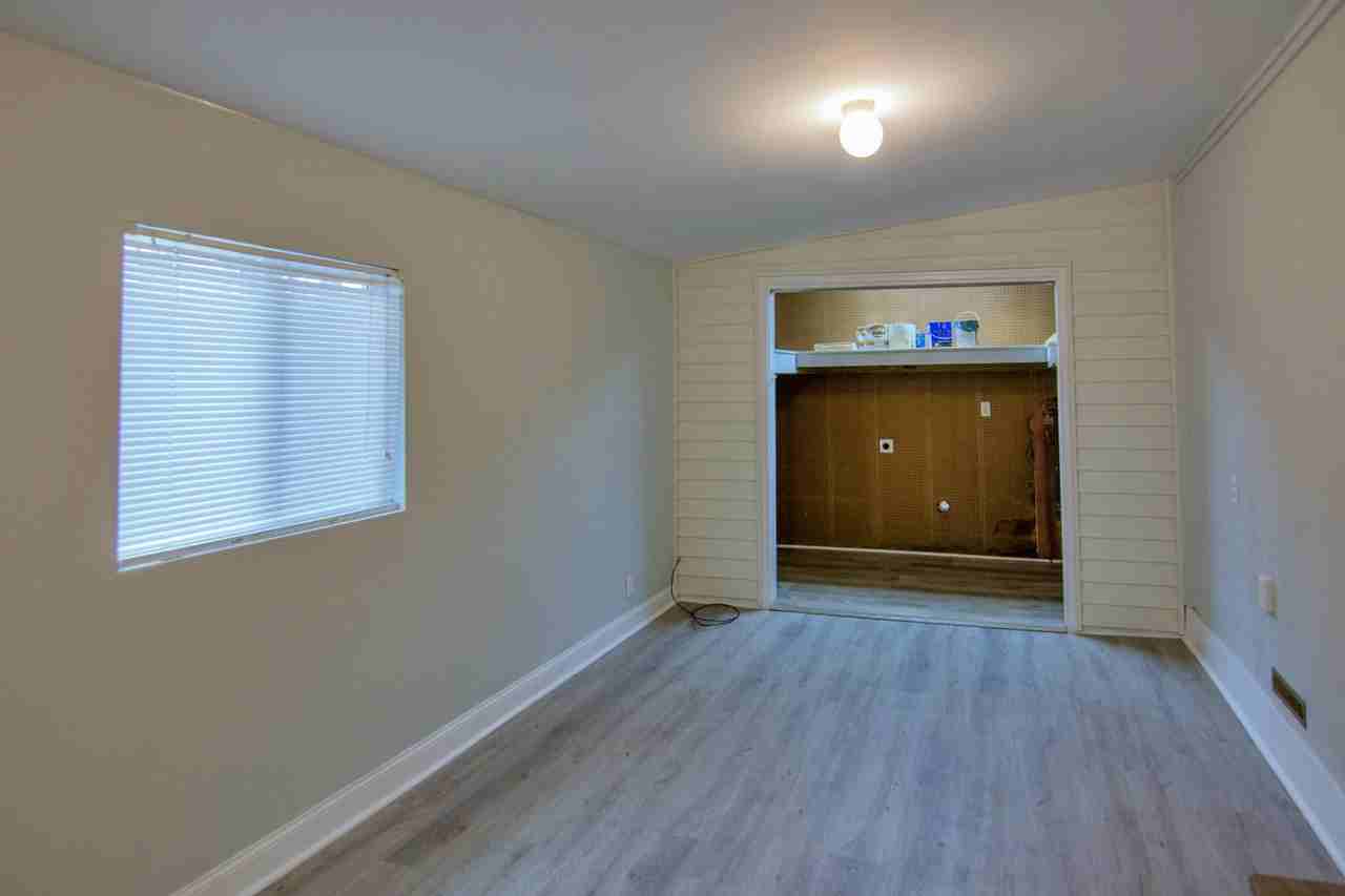 1606 Oaken Trl - Photo 4 of 27