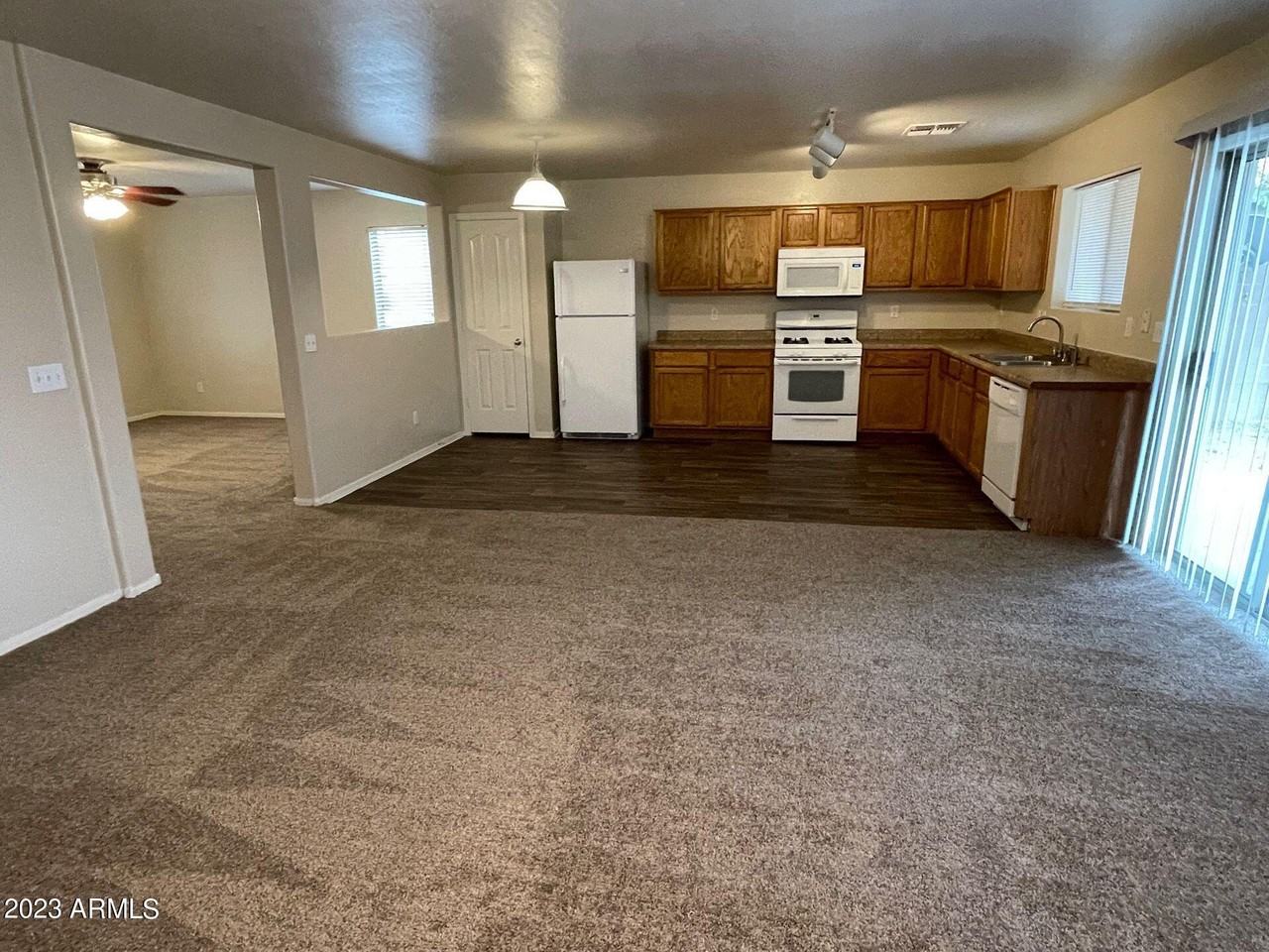 44777 W Balboa Dr - Photo 3 of 29