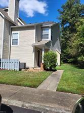 103 Windsor Ln ##I - Photo 2 of 11
