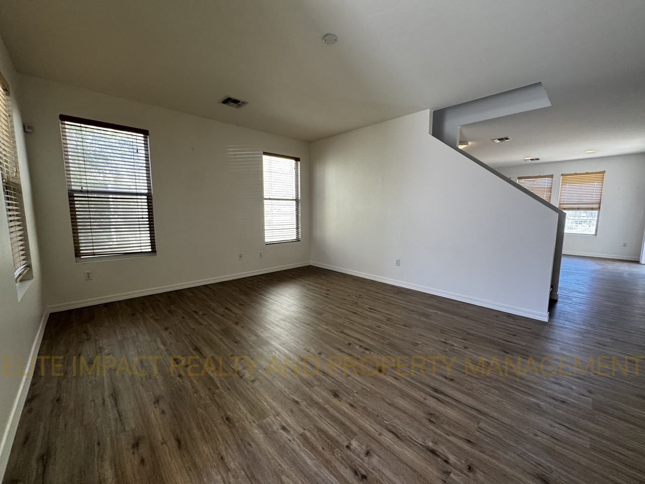 1133 S Pantano Overlook Dr #1 - Photo 4 of 28