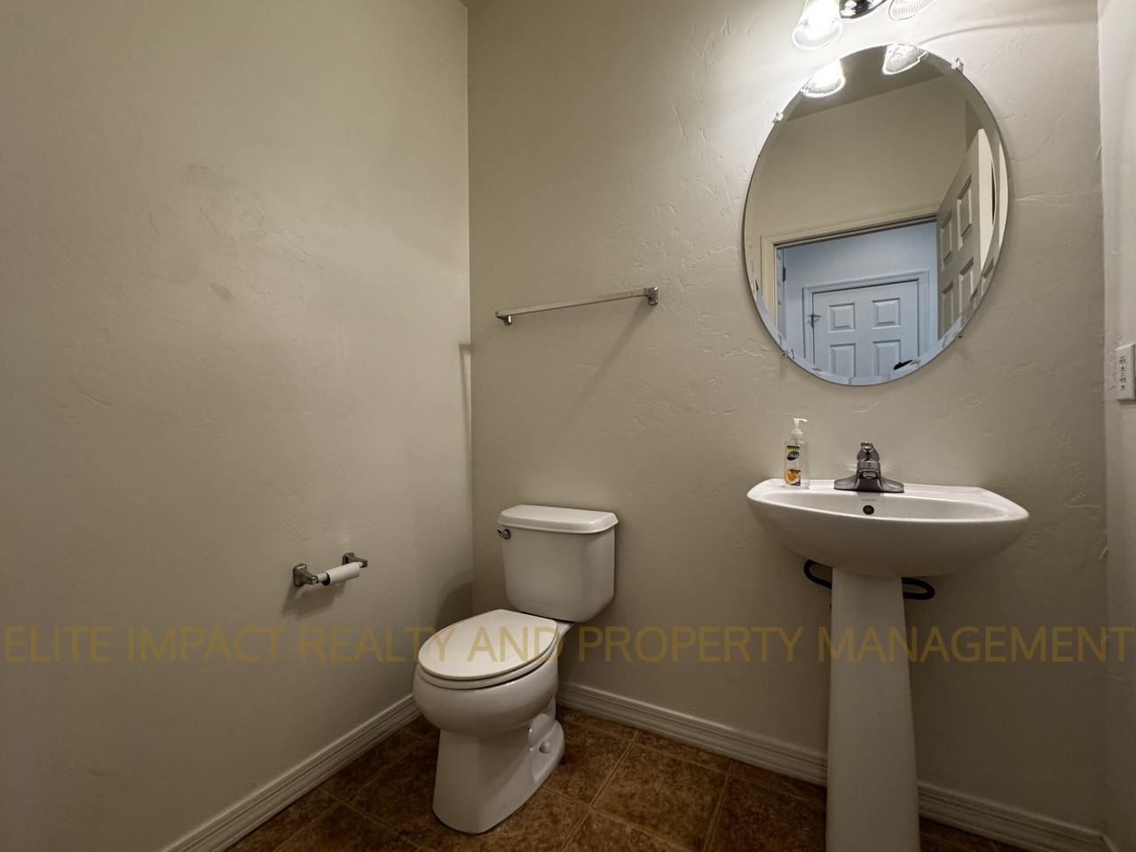 1133 S Pantano Overlook Dr #1 - Photo 7 of 28