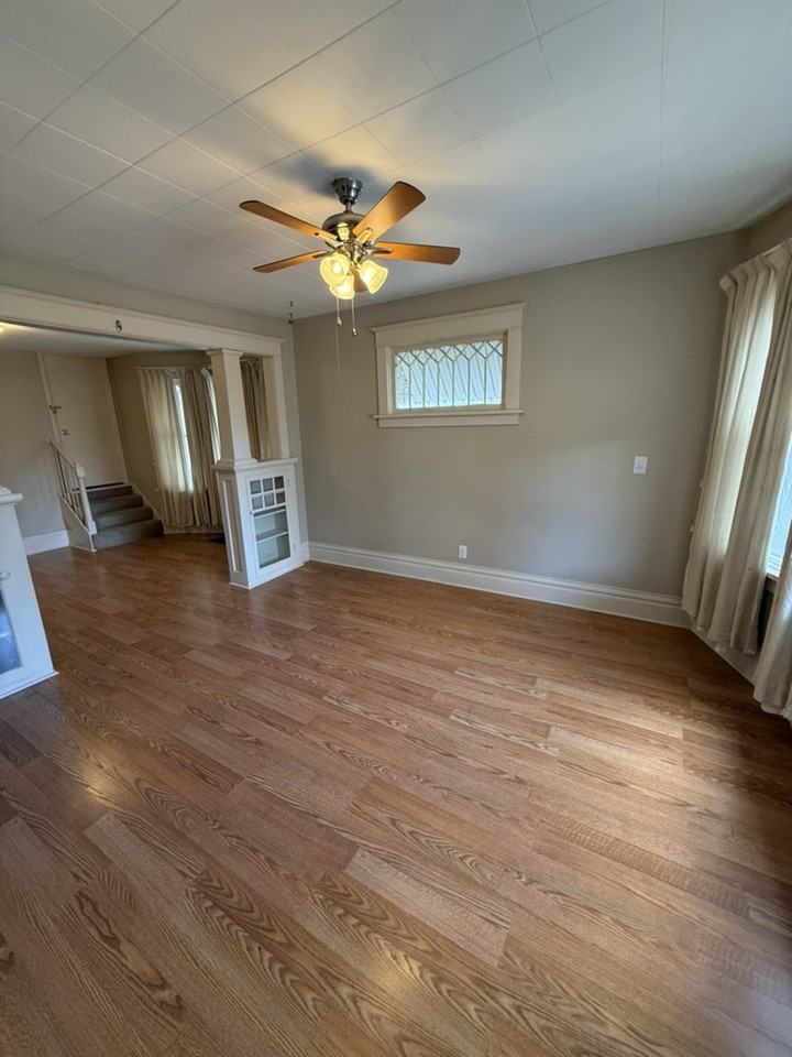 1850 Avoca St #1 - Photo 2 of 19