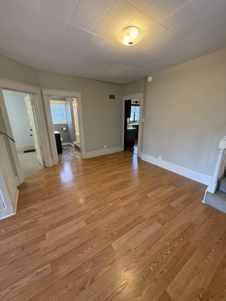 1850 Avoca St #1 - Photo 3 of 19