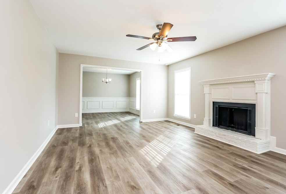 1228 Jacksons Hill Rd - Photo 6 of 19