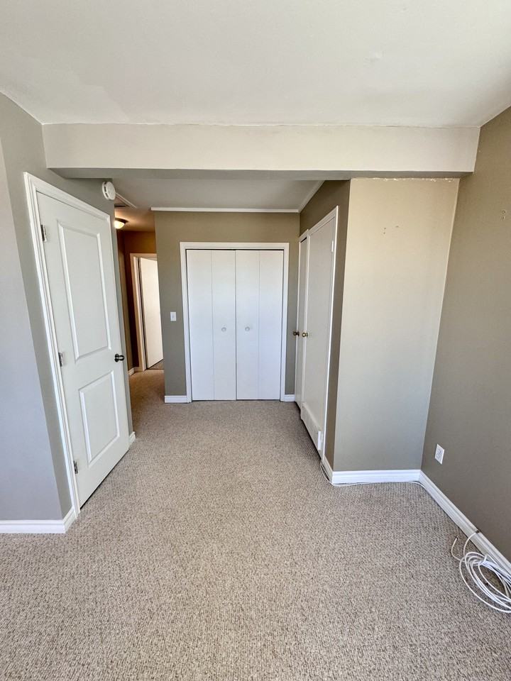 1011 Front Road - Upper - Photo 7 of 16