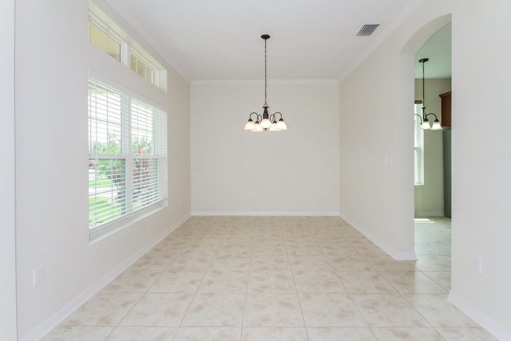 8843 39th Street Cir E - Photo 6 of 18