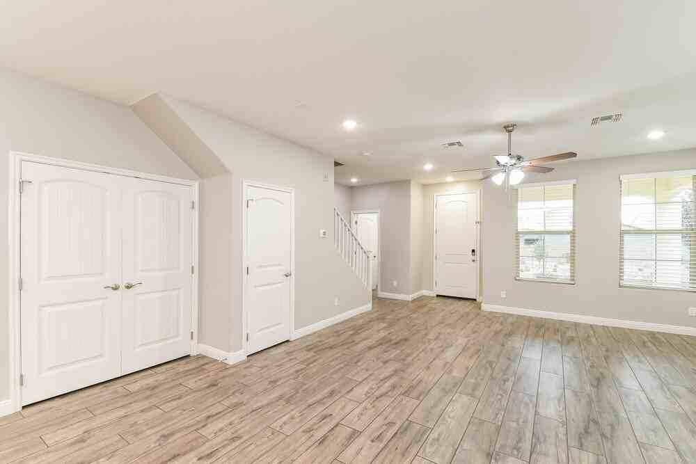 4860 S Charger - Photo 7 of 20