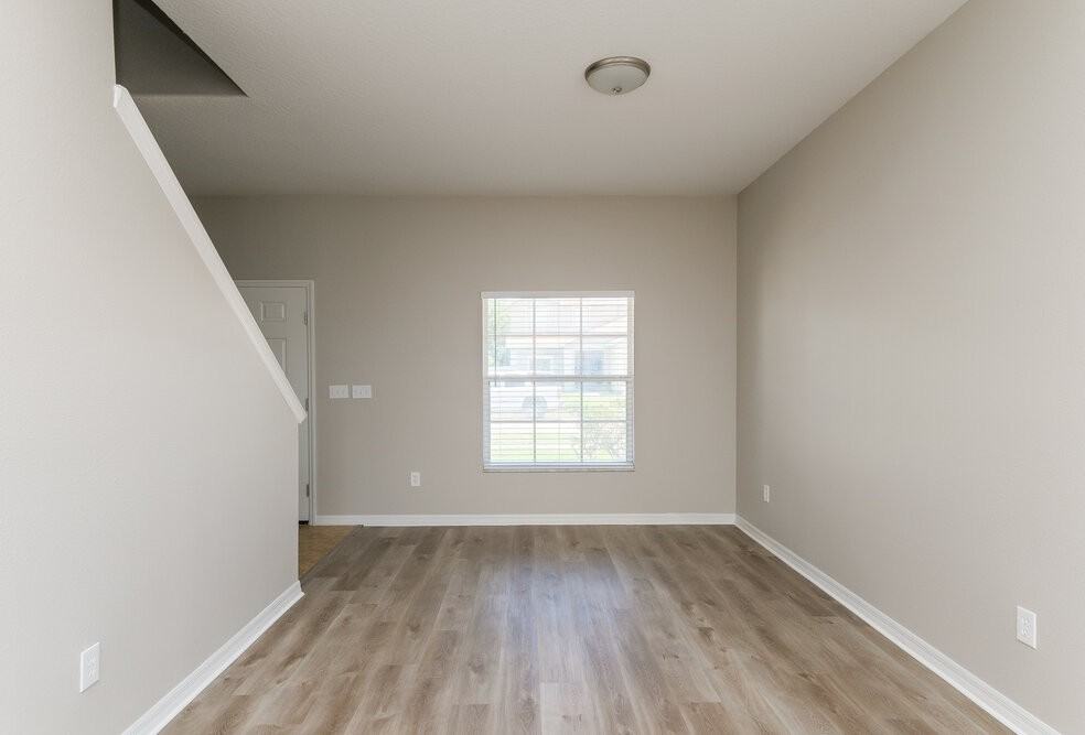 12204 Citrus Leaf Dr - Photo 6 of 20