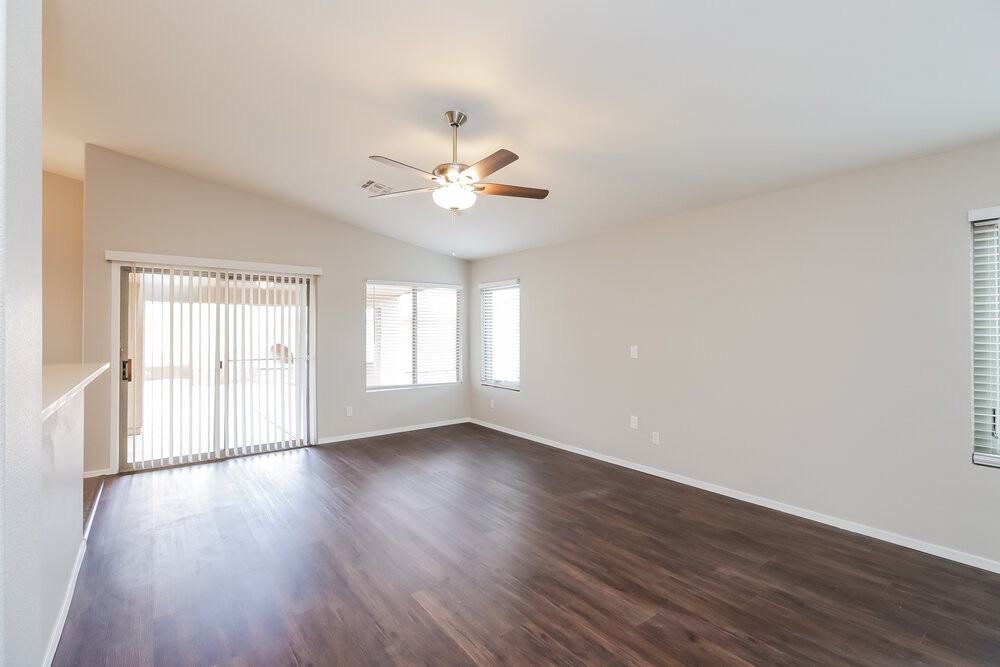 11142 E Catalina Ave - Photo 4 of 16