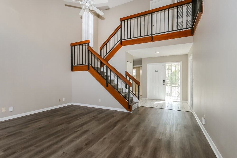 1725 Shoreside Cir - Photo 6 of 17