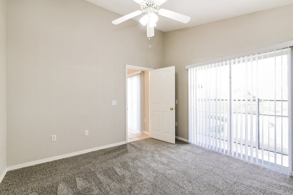 17305 Woodcrest Way - Photo 7 of 19