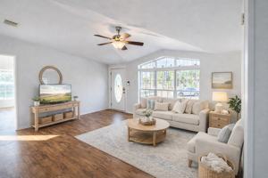 featured image of 299 Cayenne St #1