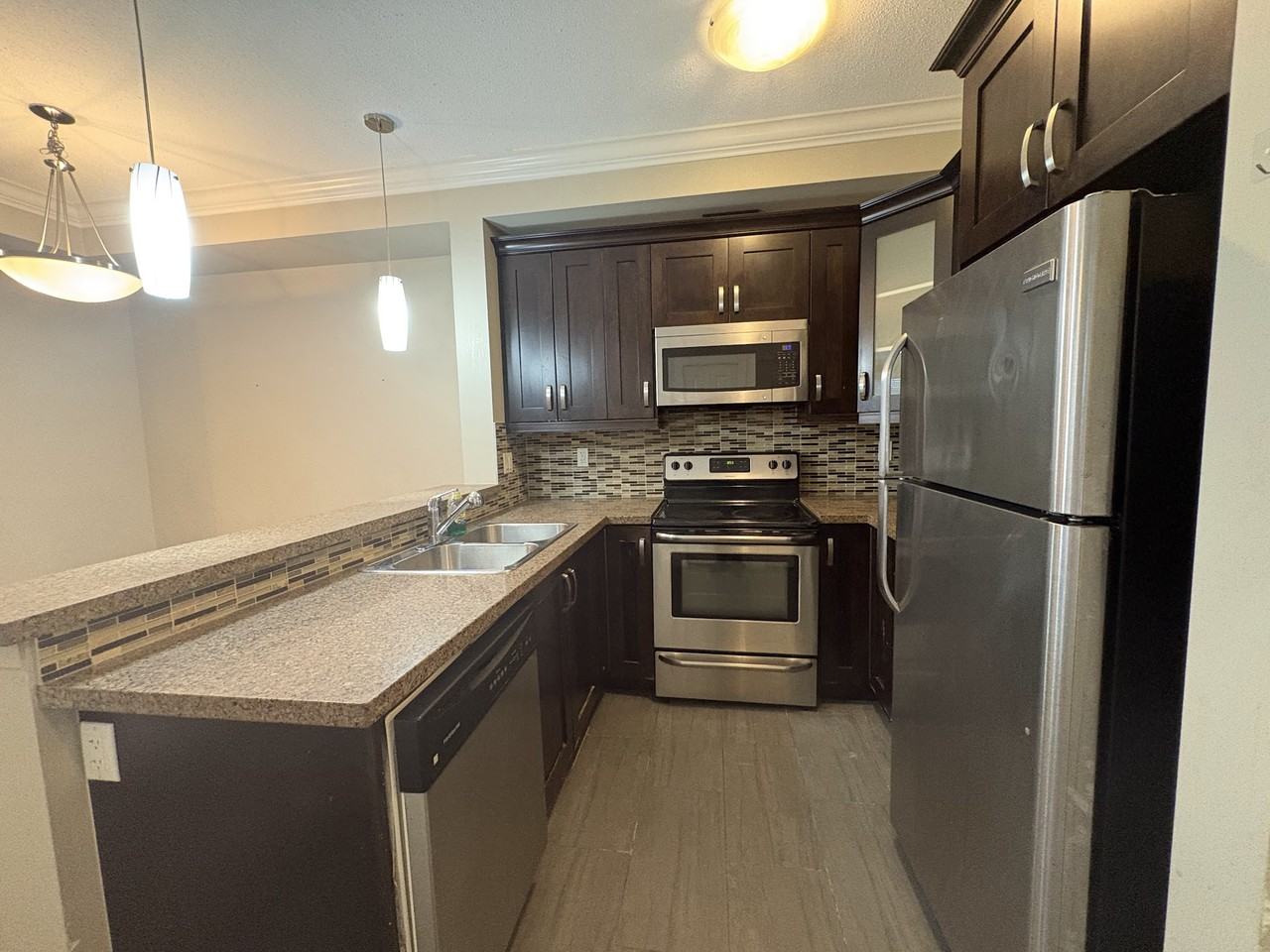 13897 Fraser Highway - Photo 3 of 25